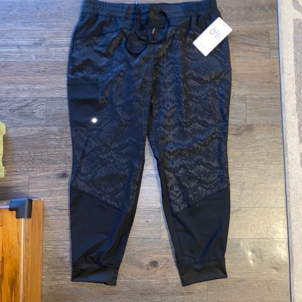 Barco Uniforms XL petite black 3 pocket cargo jogger new nwt - Picture 3 of 10